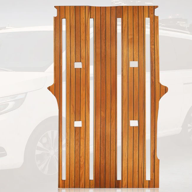 Piso de madera del coche