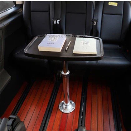 Mesa plegable Mercedes Benz.